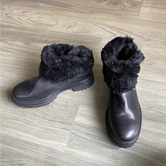 Avellini Leather, Shearling booty - Picture 5 of 9